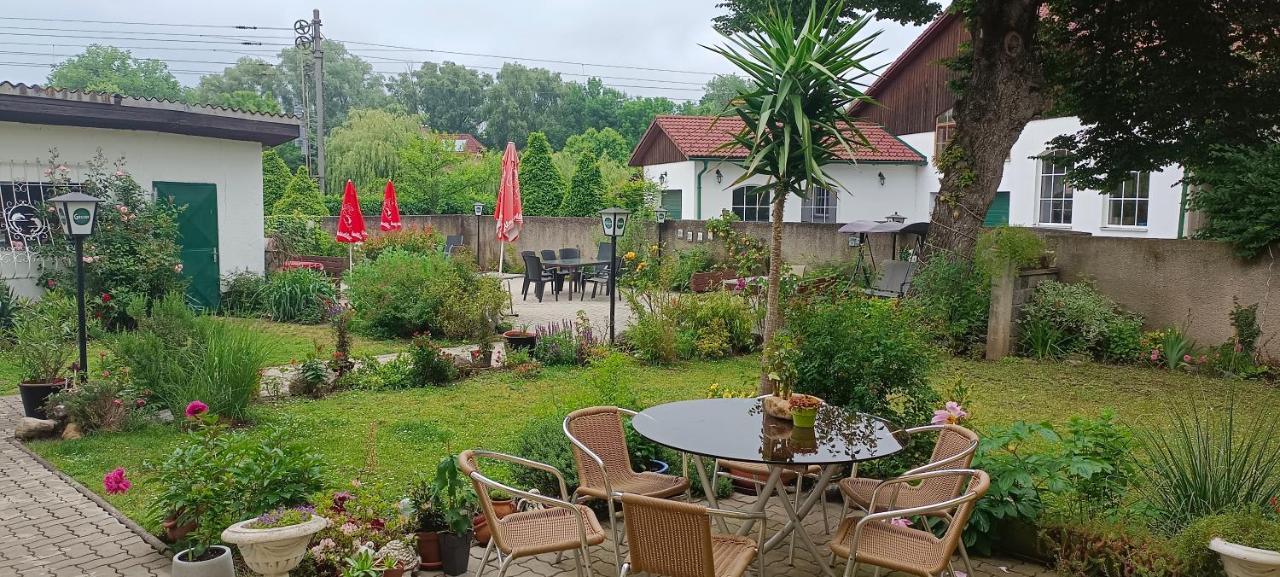 Gasthaus Schwarzer Adler Altenberg  Luaran gambar